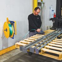 STRAP-WALL